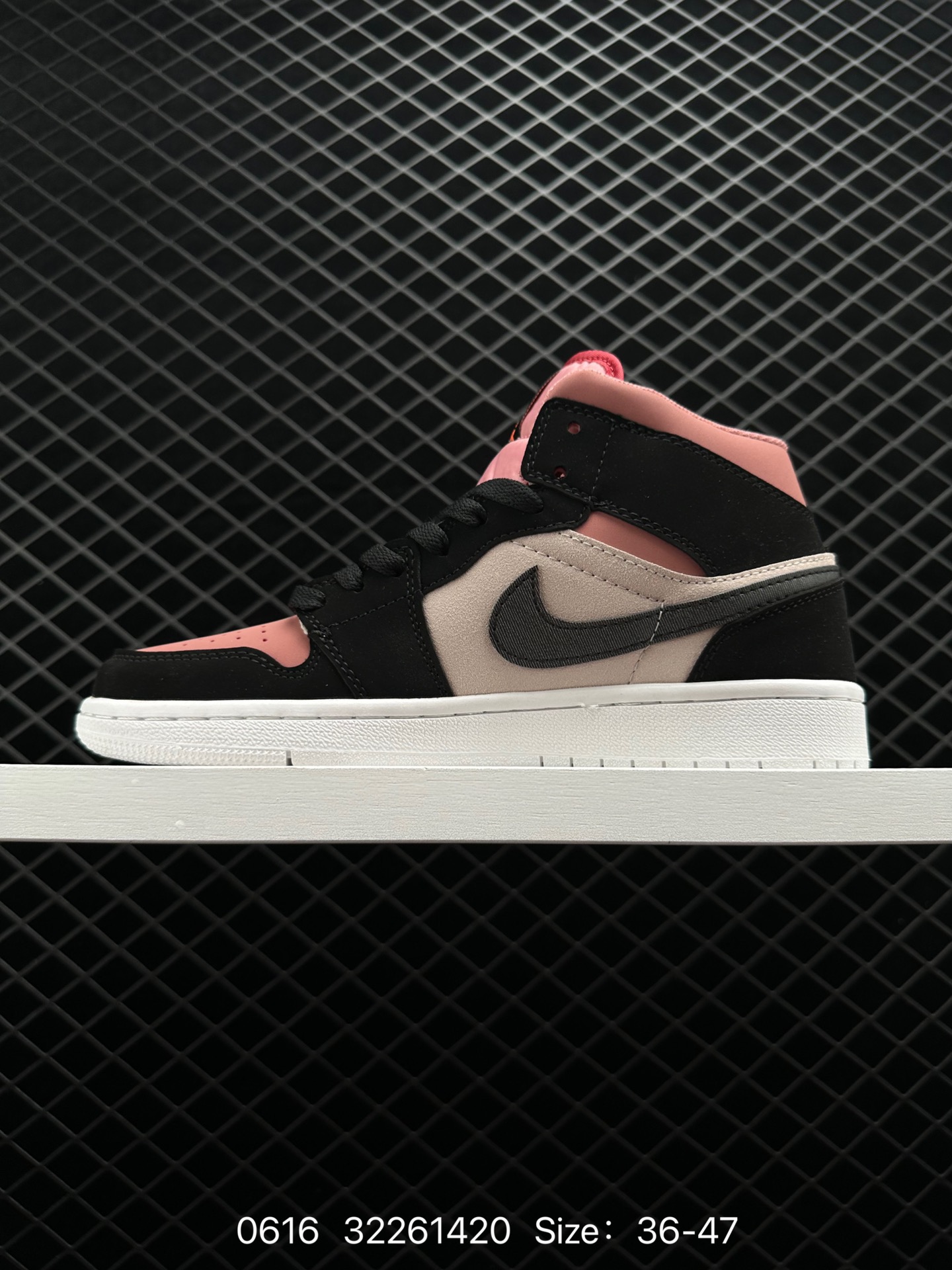 NIKE AIR JORDAN 1 MID AJ1